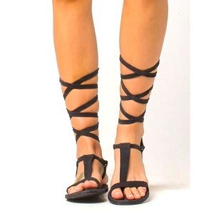 👗CLOSING. Free People Dahlia Black Ankle Wrap Strappy Gladiator T-Strap Sandals